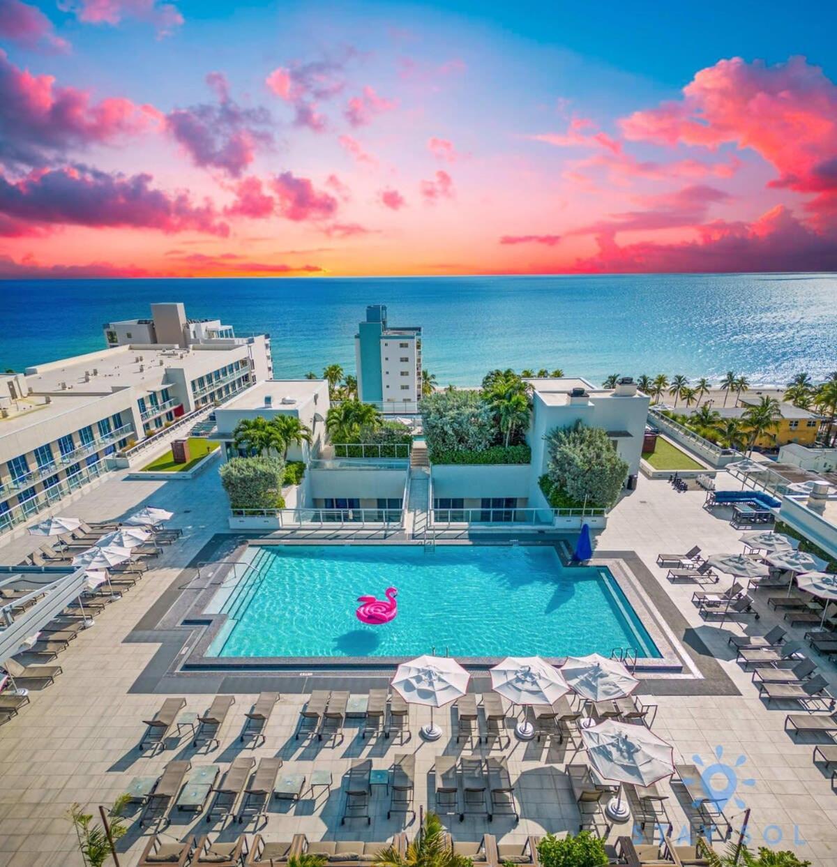 Rooftop Pool - Balcony - Hollywood Beach Broad - Walk Екстериор снимка