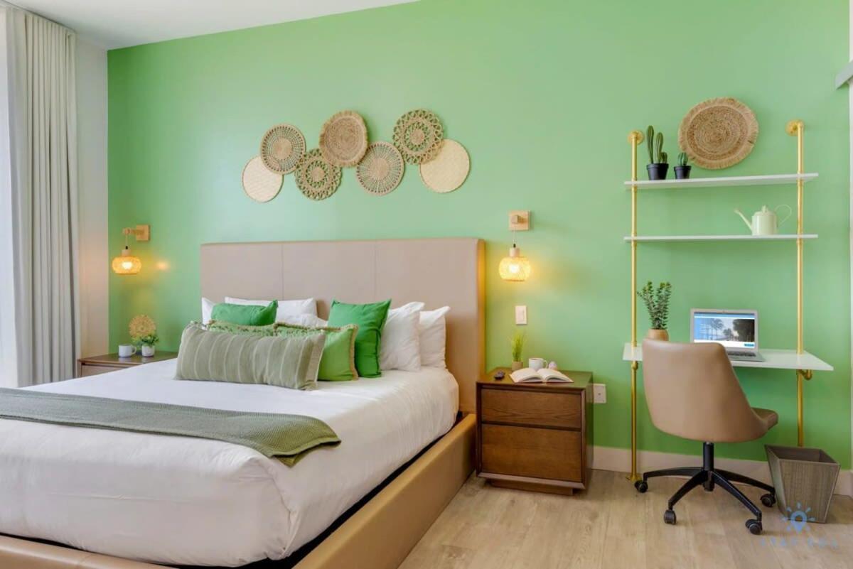 Rooftop Pool - Balcony - Hollywood Beach Broad - Walk Екстериор снимка
