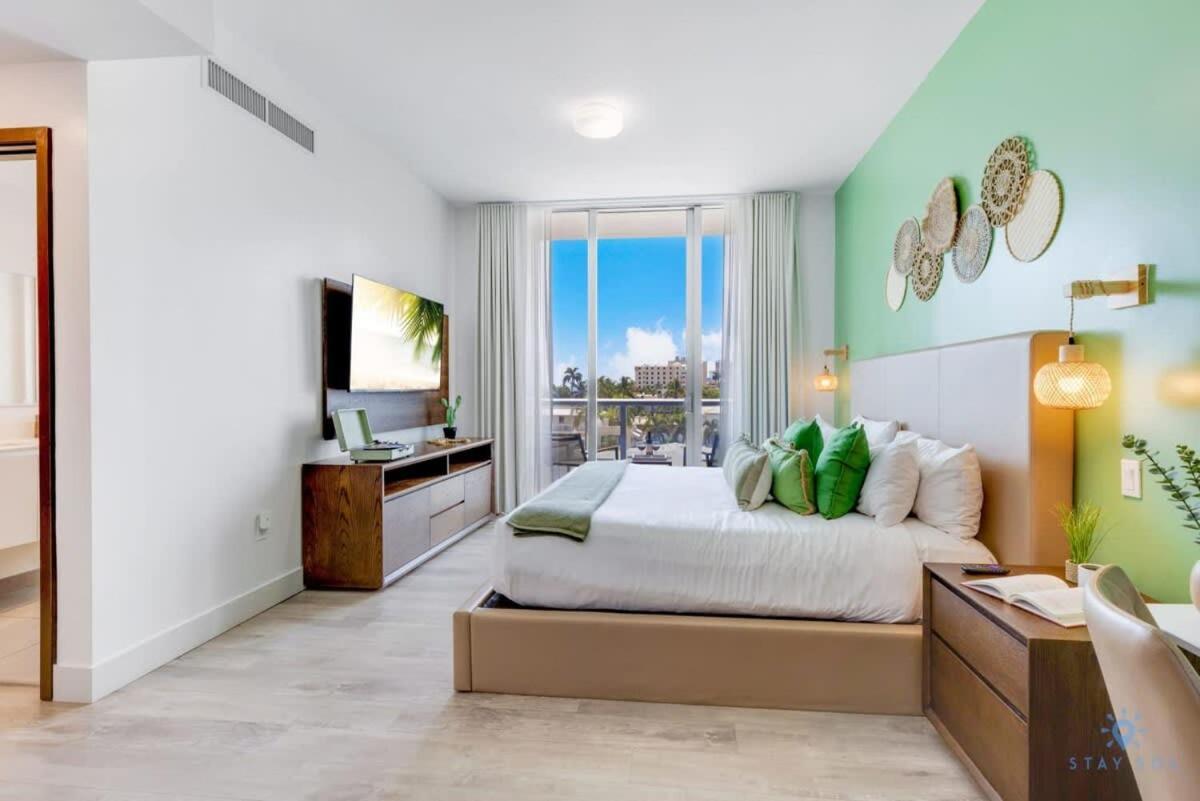 Rooftop Pool - Balcony - Hollywood Beach Broad - Walk Екстериор снимка