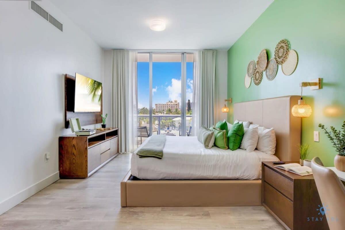 Rooftop Pool - Balcony - Hollywood Beach Broad - Walk Екстериор снимка